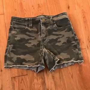 Camouflage MIDI Shorts